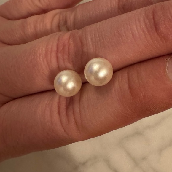 Tiffany & Co. Pearl Earrings - Picture 3 of 13